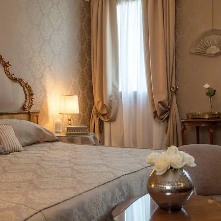 Metropole Hotel 5*