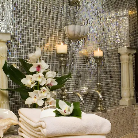 Metropole Hotel 5*
