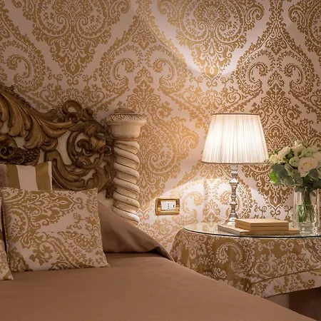 Metropole فندق البندقية
