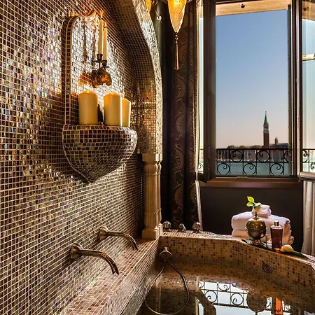 Metropole فندق 5*