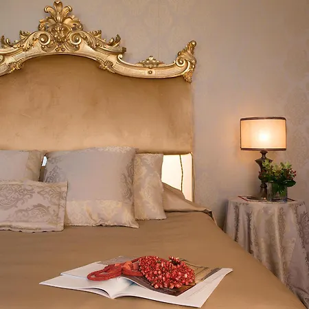 Metropole Hotel