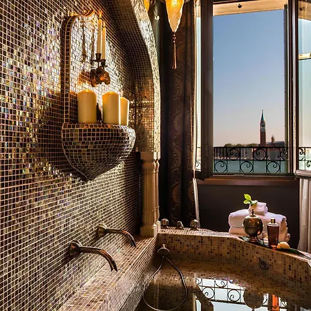 Hotel Metropole